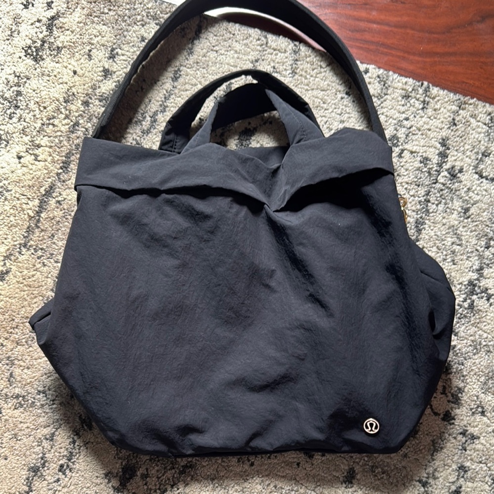 lululemon On My Level Black Tote Bag